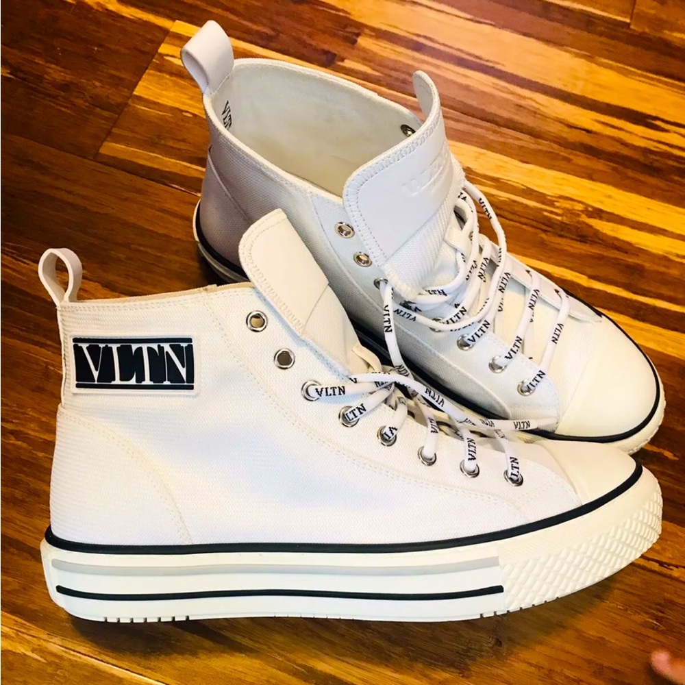 Valentino Garavani Womens White Black High Top Logo Sneakers Size 42 11